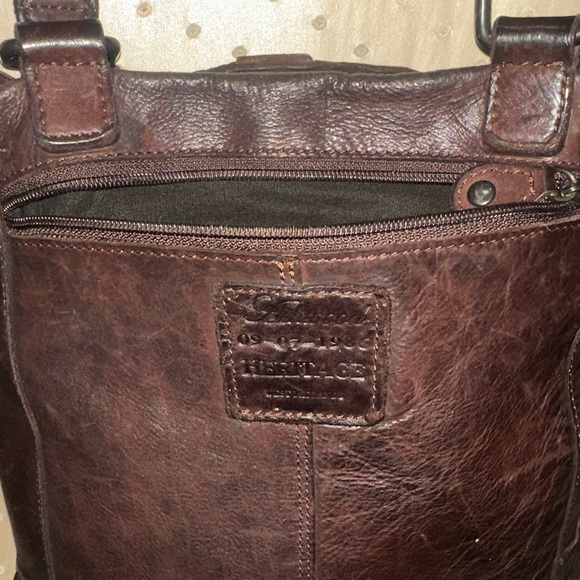 Elegant Brown Woven Leather Shoulder Bag - Picture 10 of 15